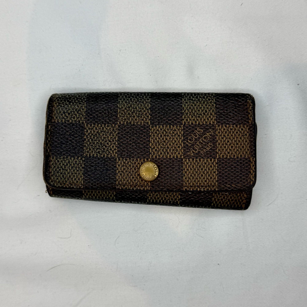 Louis Vuitton Damier Ebene 4 Key Holder